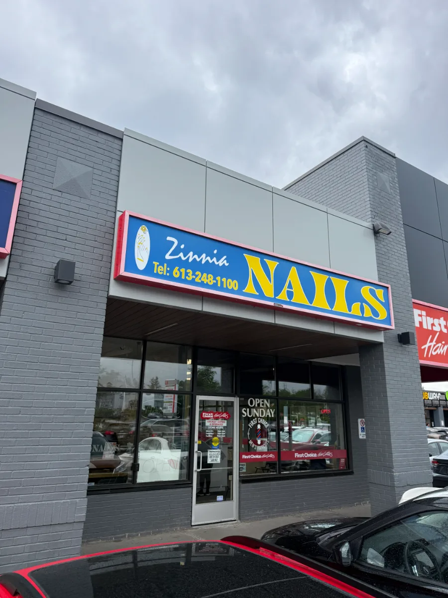 Zinnia Nails Ottawa nail salon photo
